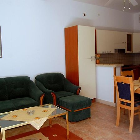 Apartments And Rooms Villa Mir Zaton  Szoba fotó